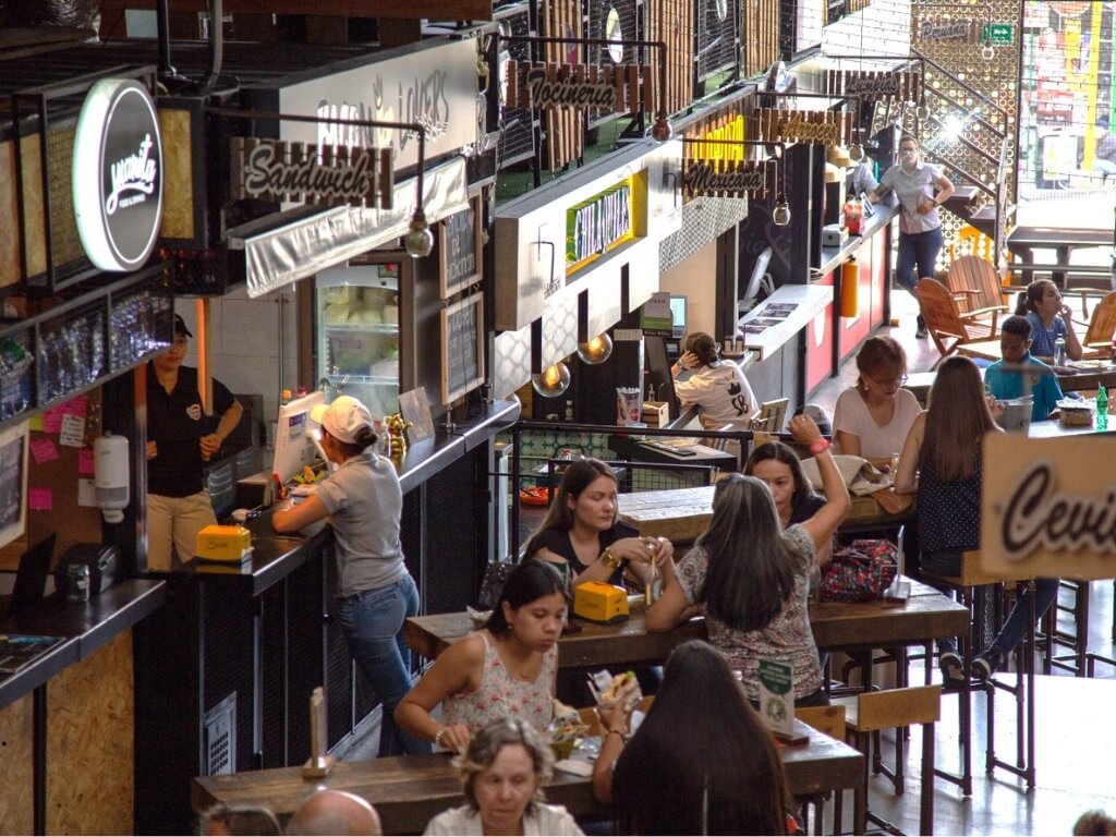 La cuponera medellín.travel potenciará el ecosistema comercial y turístico de la ciudad durante Colombiamoda 2025.