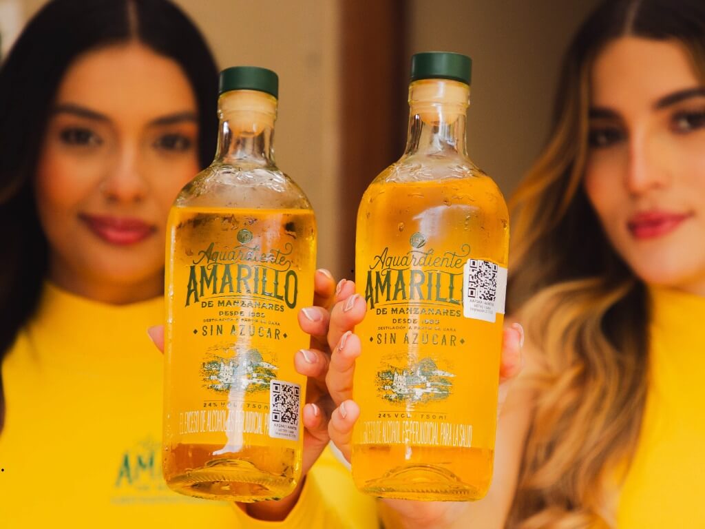 Antioquia fue el tercer departamento que abrió sus fronteras al Aguardiente Amarillo de Manzanares otorgando un permiso por 10 años.