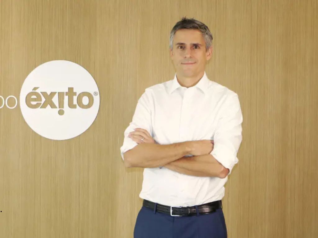 Grupo Éxito ha logrado un hito sin precedentes: el primer semestre de 2025 cerró con una utilidad neta consolidada de $240.012 millones.