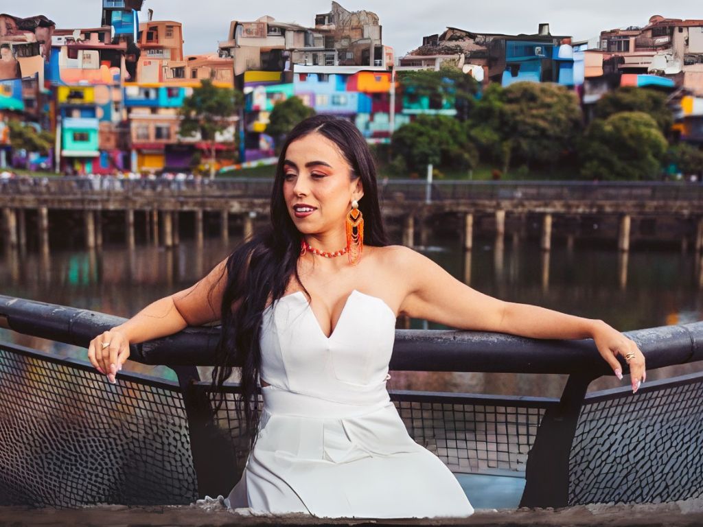 La Feria de las Flores no solo celebra la tradición silletera, sino también el talento emergente de Medellín a través de Medellín Music Lab.