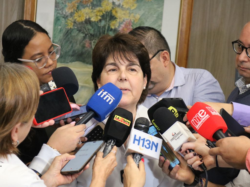 La Cámara de Comercio de Medellín para Antioquia presentó su informe más reciente sobre el desempeño económico del departamento.