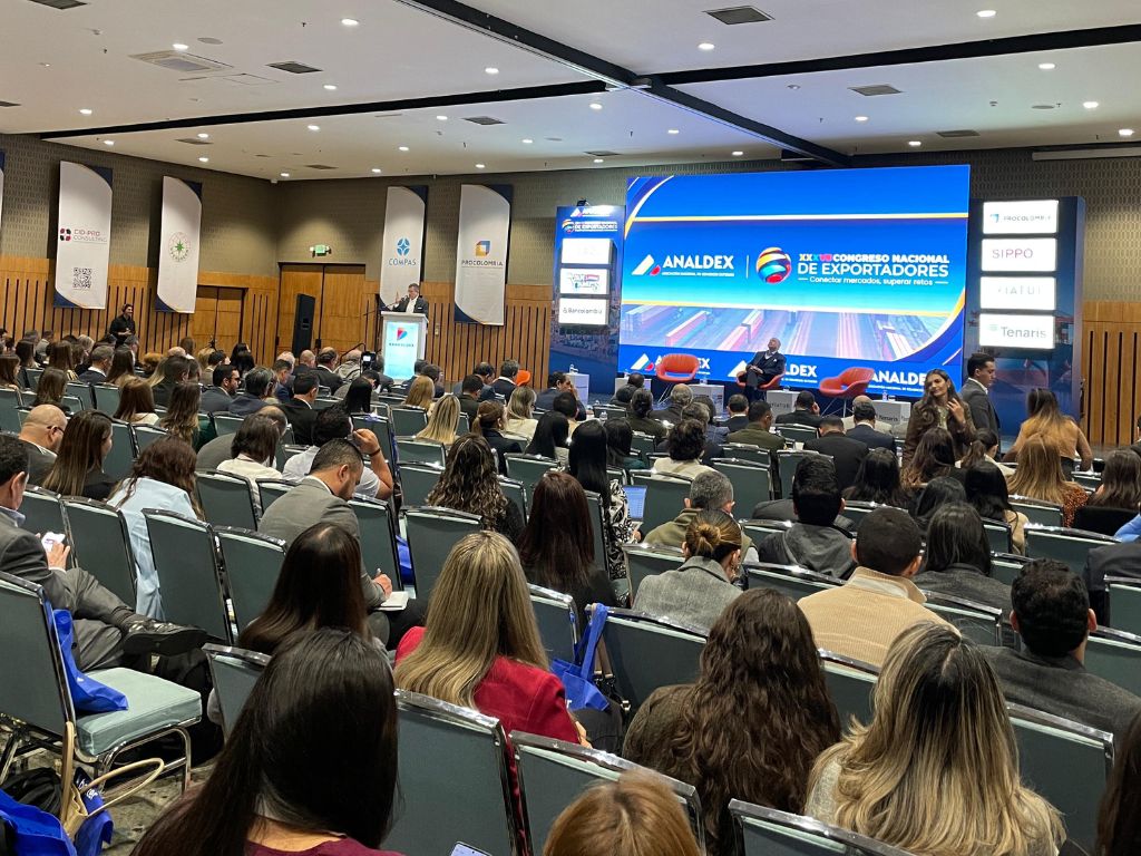 La inauguración del Congreso de Analdex combinó llamados a la unidad, advertencias sobre la crítica situación económica y reflexiones.