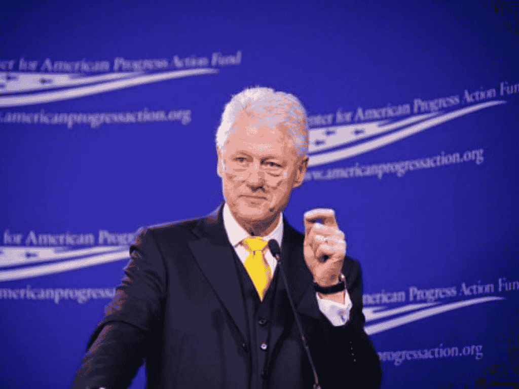 En la imagen aparece el ex presidente de Estados Unidos, Bill Clinton.