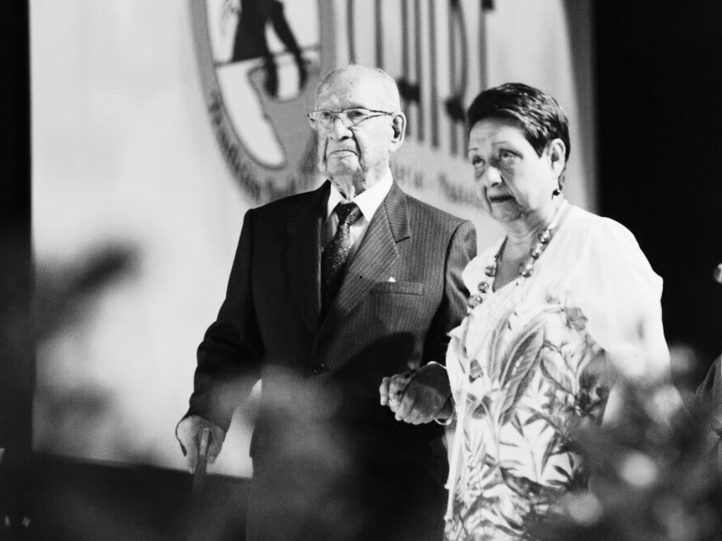 En la imagen aparece don José María Acevedo, fundador de Haceb.