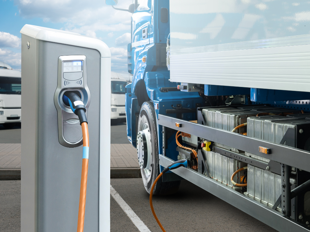 Foto: Cava. Antioquia se consolidó como el segundo departamento con mayor dinámica en matrículas de vehículos de carga nuevos en 2025.