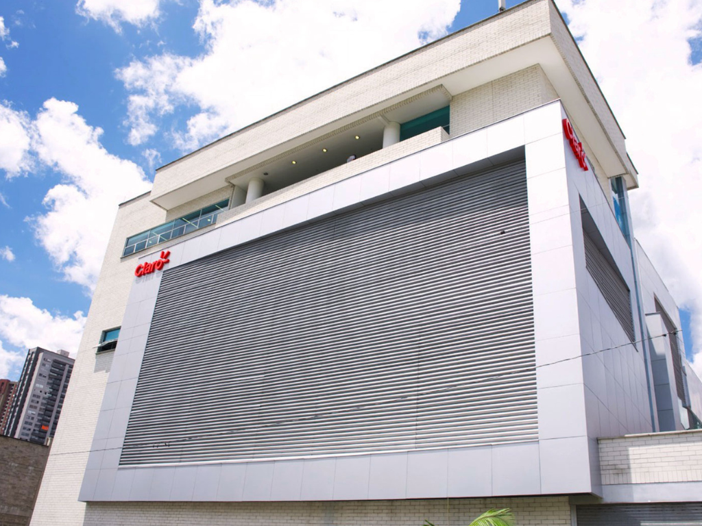 Foto: Claro. Claro Colombia destinó más de 13 millones de dólares a la renovación integral del Triara Megacenter, su principal centro de datos en Medellín.