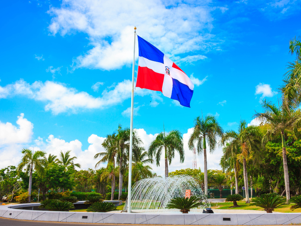 Foto: Canva. JetSMART aterriza con la noticia más esperada: vuelos directos desde Medellín a Punta Cana desde viernes 5 de diciembre.