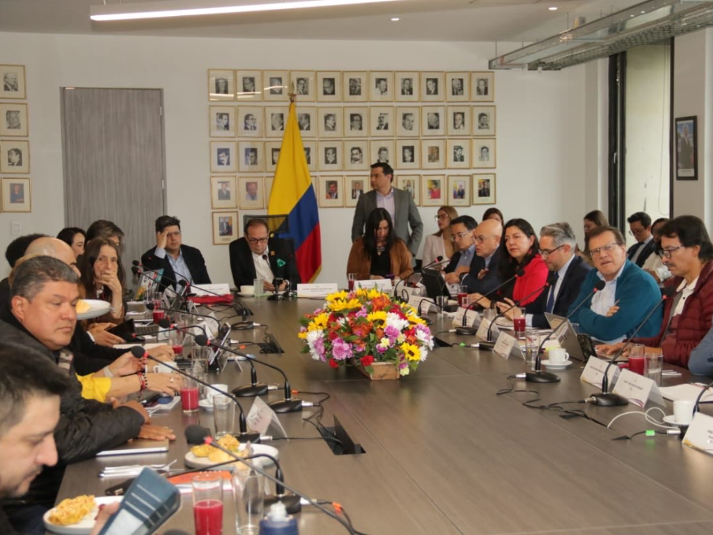 Foto: Mintrabajo. La discusión por el salario mínimo para 2026 ya arrancó en la Comisión Permanente de Concertación de Políticas Salariales y Laborales.