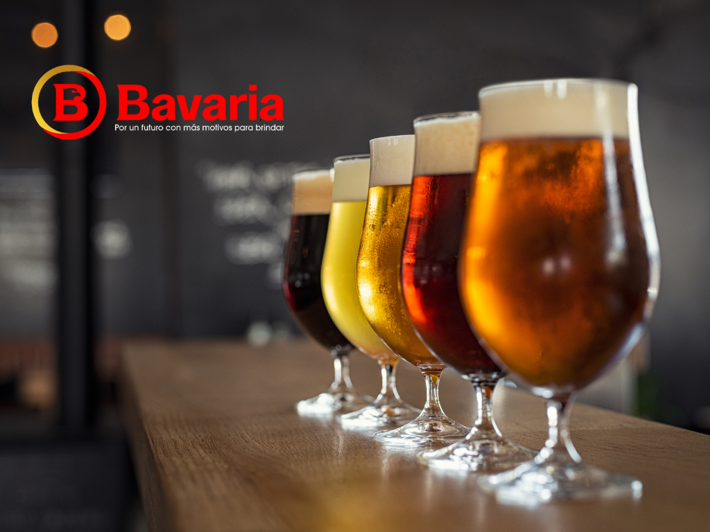Foto: Canva. Bavaria actualiza su imagen manteniendo águila, “B” y rojo, e incorpora dorado. Coincide con fase final de Cervecería del Atlántico.