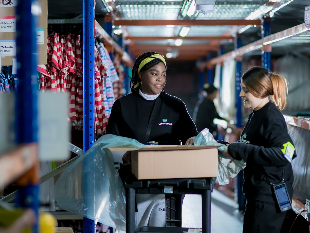 Foto: Glovanze. Glovanze con 20 años de trayectoria, lanza en Colombiatex una marca que integra financiación, logística y operación de inventarios.