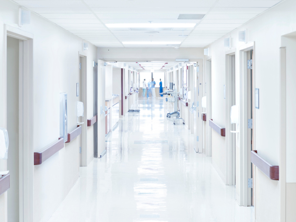 Foto: Canva. El Tribunal Administrativo de Antioquia declaró el incidente de desacato contra altos funcionarios del Gobierno Nacional.