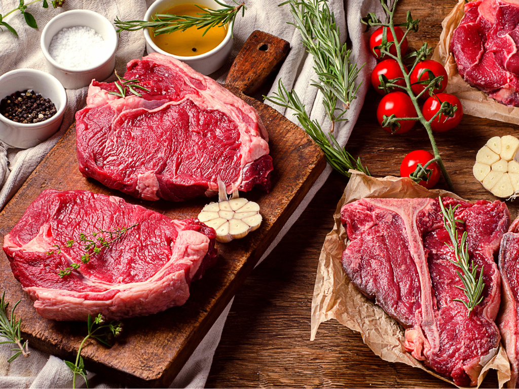 Foto: Canva. Analdex advierte que restringir las exportaciones de carne bovina para controlar precios locales es una medida "contraproducente".