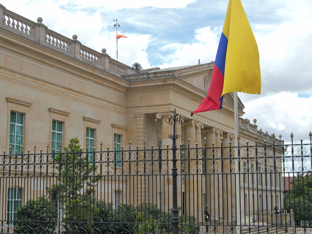 Foto: Canva- Guía completa de las consultas presidenciales de marzo. Conozca el calendario electoral 2026 y cómo influyen los resultados en primera vuelta.