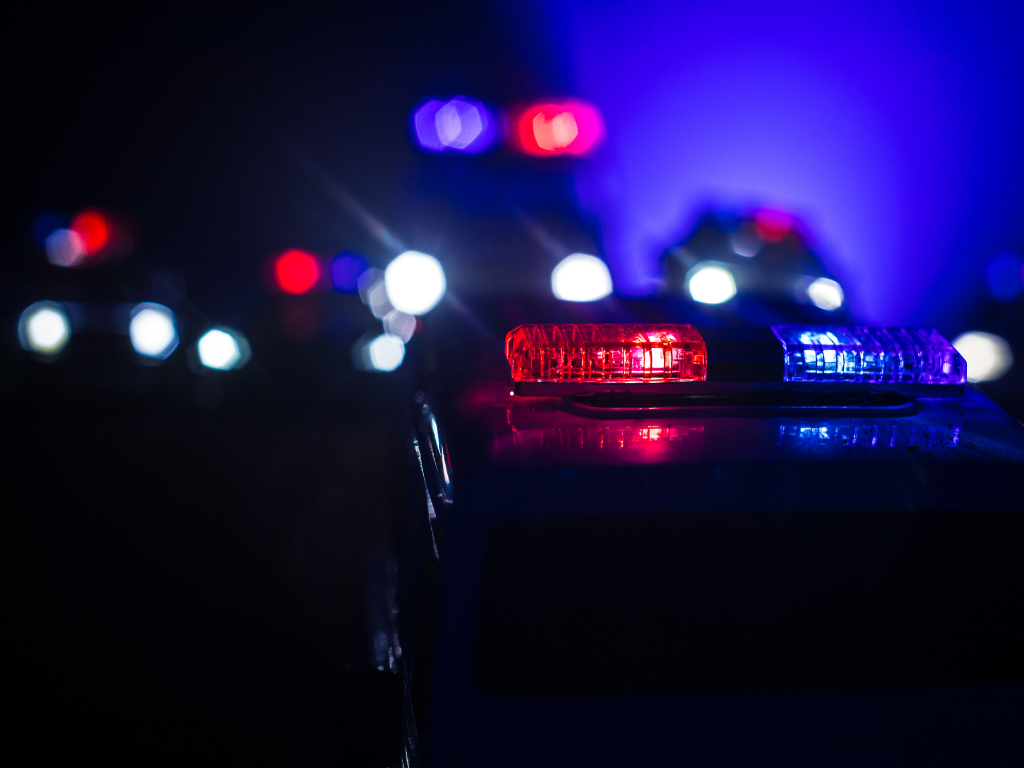 Foto: Canva. La Fiscalía capturó a Freddy Camilo Gómez por nexos con corrupción. En Amazonas, detuvieron a Víctor Hugo Moreno con dinero en efectivo.