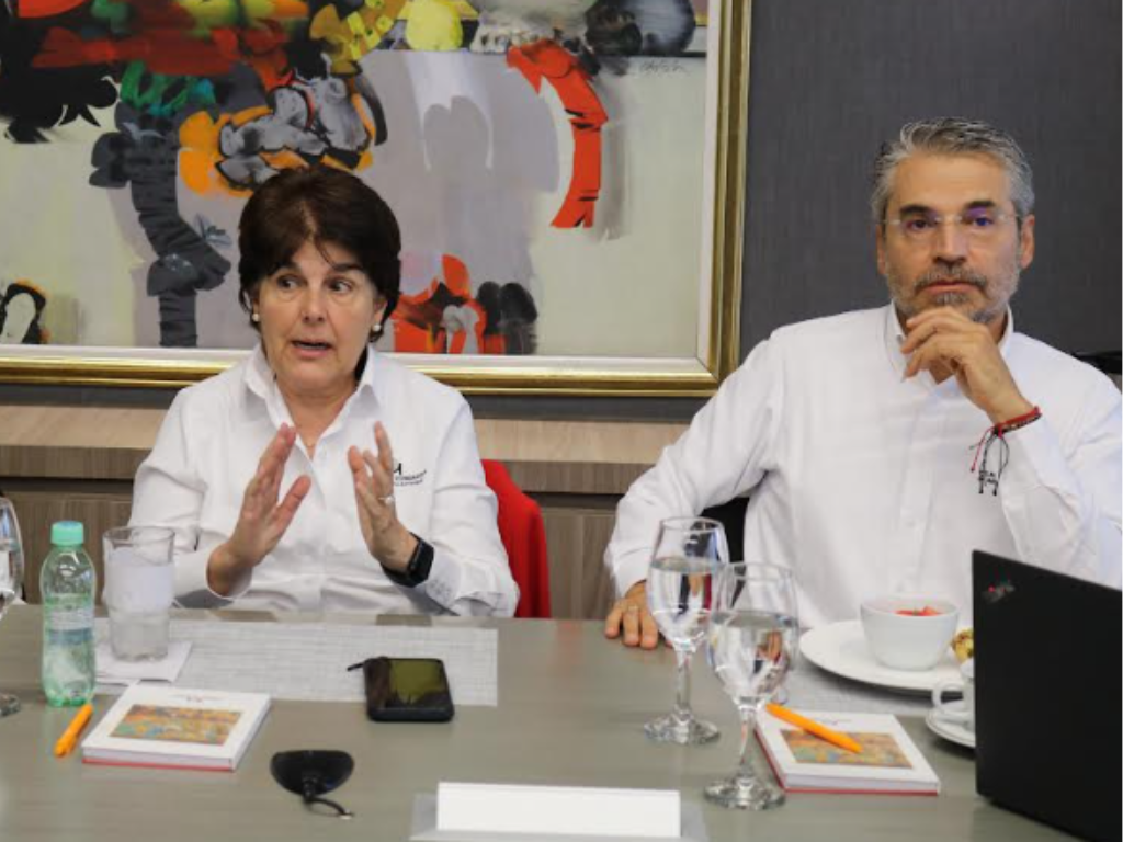 Foto: CCMA. Antioquia crece 3 % en 2025 impulsada por exportaciones de oro y turismo. Conozca el balance de la Cámara de Comercio de Medellín para 2026.