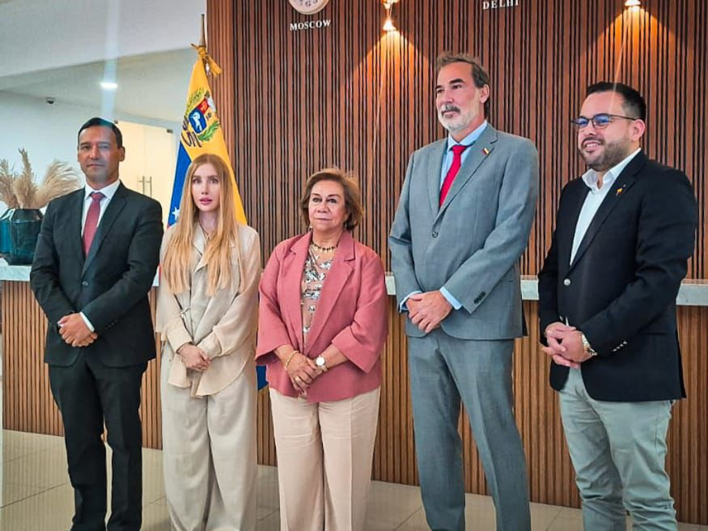 Foto: Mincomercio. Colombia anuncia la Zona Franca Refinorte y nueva frecuencia aérea Bogotá-Caracas, consolidando la integración económica con Venezuela.