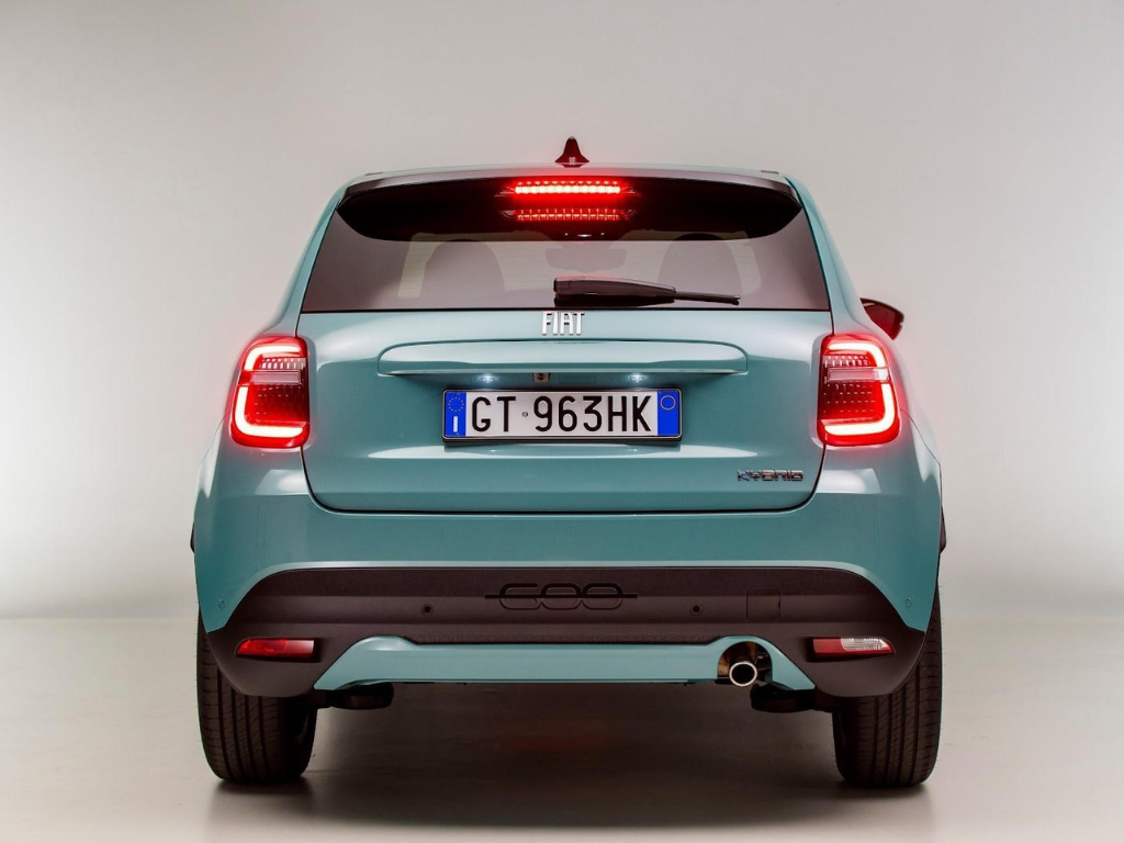 Foto: FIAT. Fiat lanza el Nuevo 600 Híbrido en Medellín. Conoce la SUV italiana que no necesita enchufarse, ofrece 134 hp y está exenta de Pico y Placa.