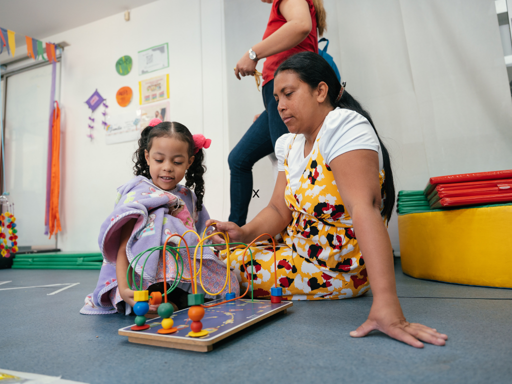 Foto: Fundación Éxito. Fundación Éxito atendió a casi 70.000 niños en 2025. Conozca su nuevo modelo de nutrición, salud mental y empleo para madres.