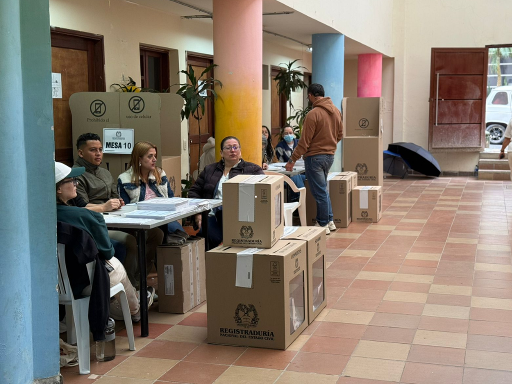 Foto: El Santuario. Conozca cómo avanza la jornada electoral en El Santuario, Antioquia. 96 mesas habilitadas para 30.945 votantes este 8 de marzo.