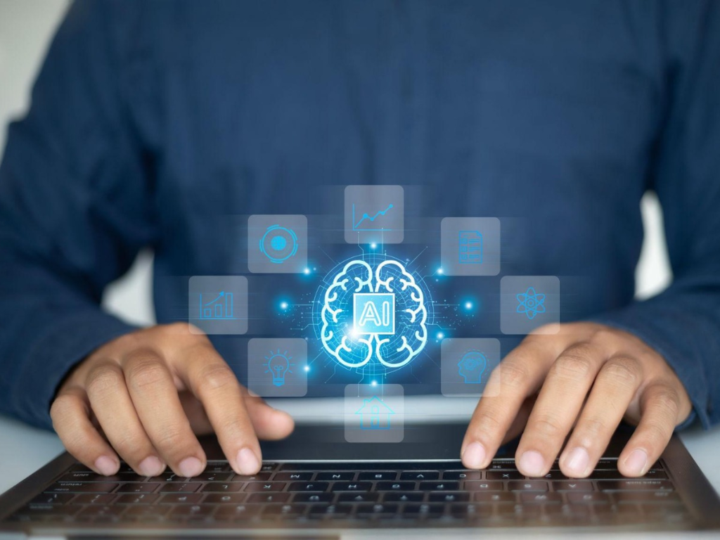 Foto: Cortesía. El aprendizaje de IA en empresas colombianas creció 288% según Coursera. El pensamiento crítico lidera la demanda de habilidades en 2026.