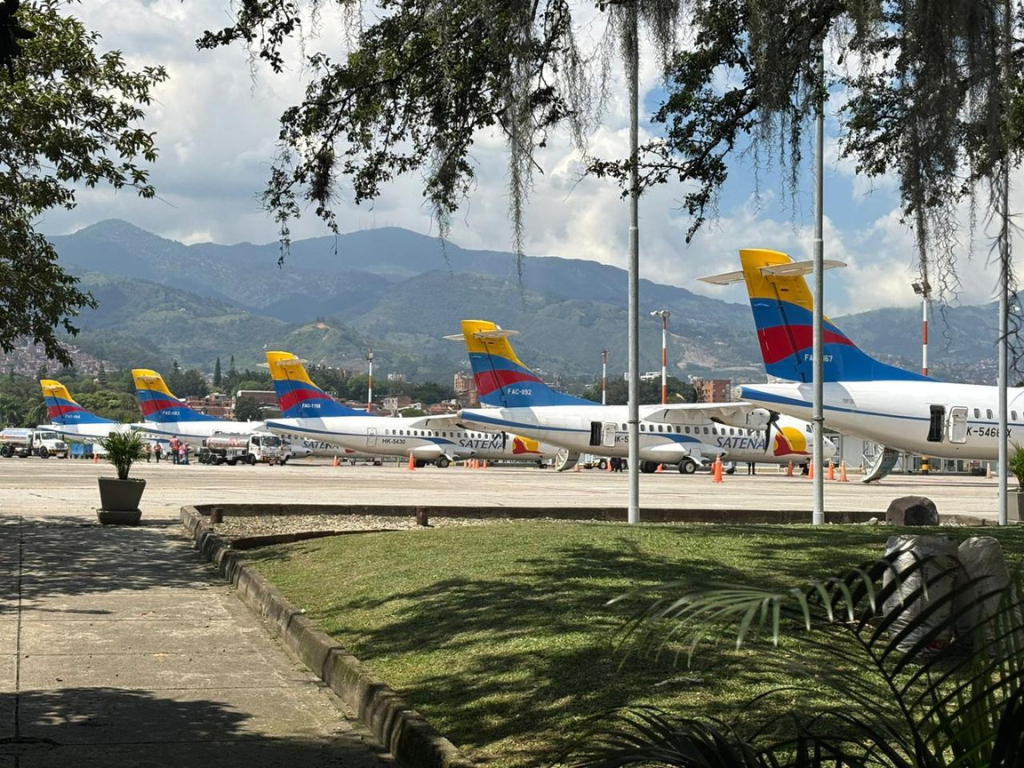 Foto: Satena. SATENA consolida su centro de operaciones en Medellín. Conexión con 18 destinos, mantenimiento MRO y expansión de flota Twin Otter en 2026.