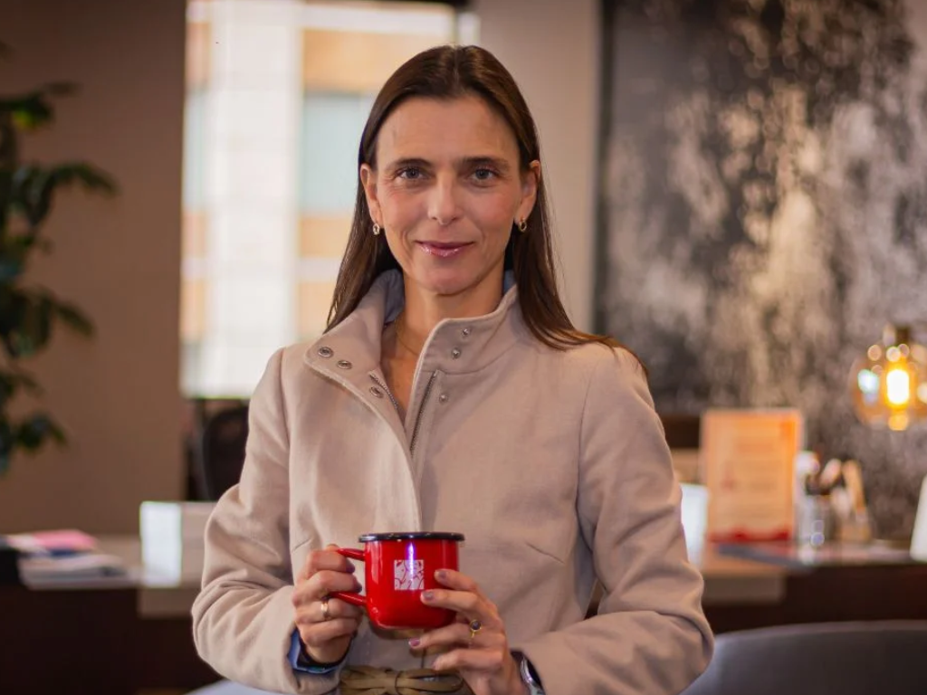 Foto: Cortesía. Tras 8 años de gestión, Camila Escobar deja la presidencia de Procafecol (Juan Valdez). Carlos Arturo Azuero asumirá el encargo.