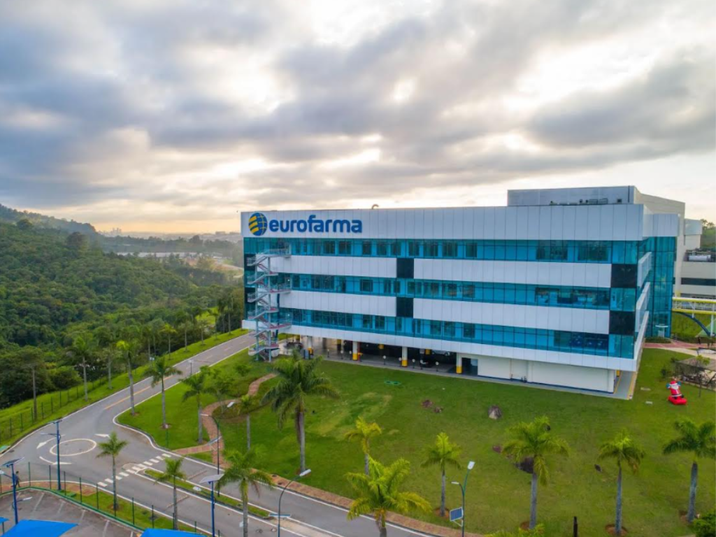 Foto: Eurofarma. Eurofarma reporta inversión de USD 28 millones en sostenibilidad para 2026. Eurofarma Colombia alcanza categoría PREAD 2026.