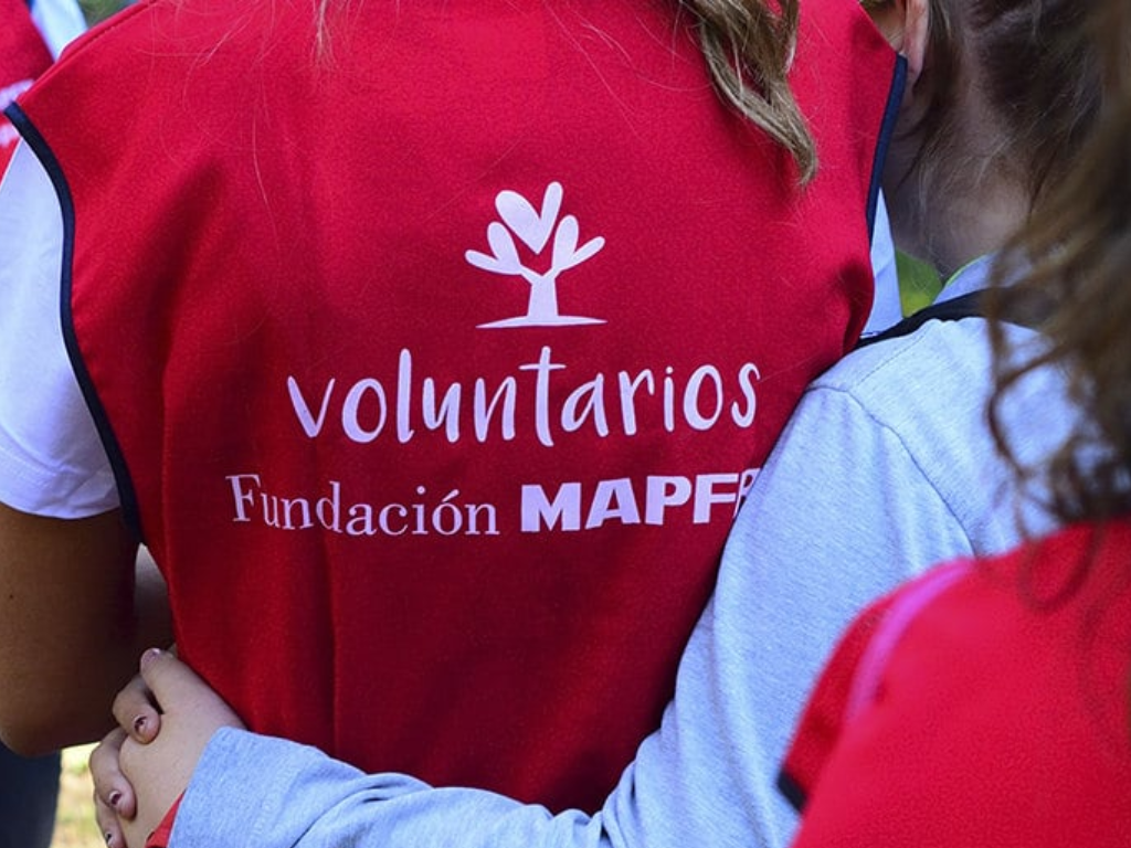 Foto: Maprhe. Mapfre benefició a 2.825 personas en Colombia durante 2025 con una inversión de $145 millones. Conozca los resultados de su programa.