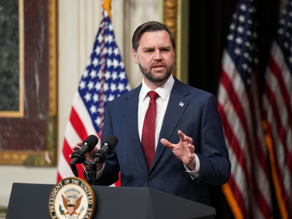 Foto: Cortesía. El vicepresidente JD Vance defiende a Trump y pide al papa León XIV no interferir en la política de EE. UU.