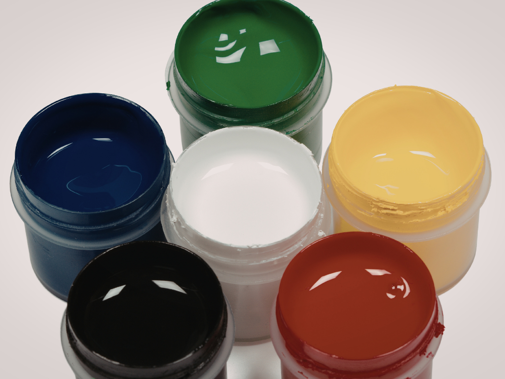 Foto: Canva. El sector de pinturas en Colombia genera $2,7 billones y 18.700 empleos. Avances en pinturas antibacteriales, base agua y la iniciativa.