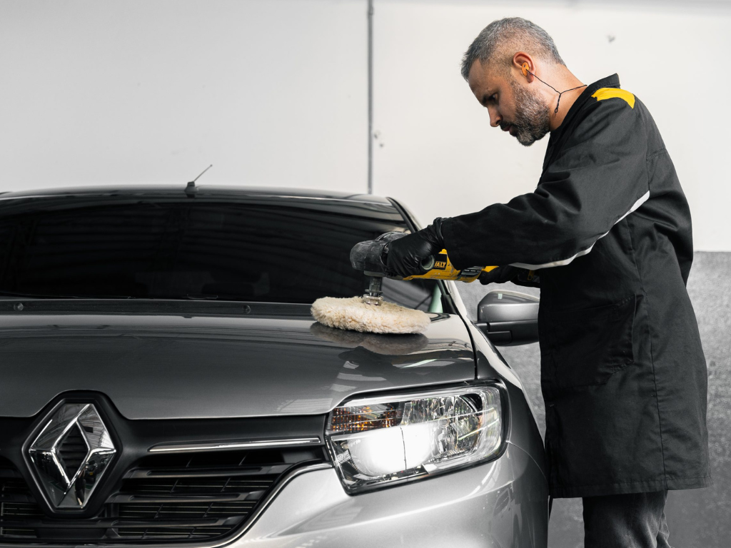 Foto: Renault. 22 talleres de la red de Renault destacados por CESVI recibieron galardones. Caribe Motor Medellín obtuvo la máxima distinción.
