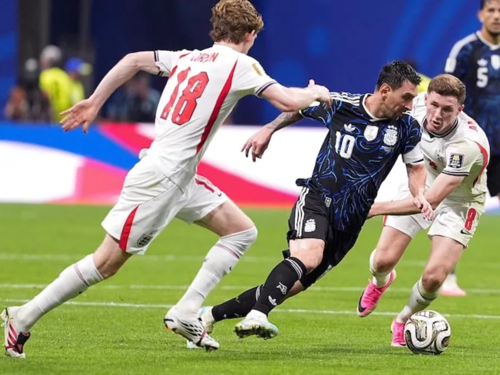 Foto: Cortesía. Argentina derrotó 2-1 a Inglaterra con goles de Enzo y Lautaro. La Albiceleste jugará la final de la Copa del Mundo contra España. Conozca fecha y hora.