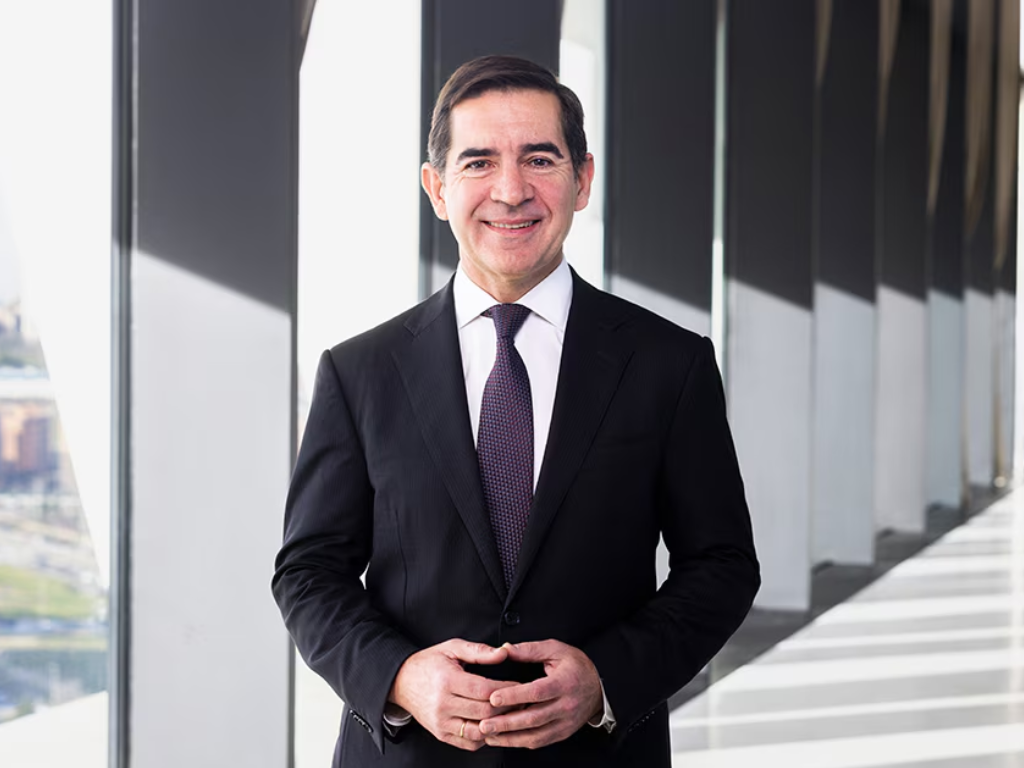 Foto: BBVA. El presidente del BBVA, Carlos Torres Vila, reestructuró el comité de dirección tras la OPA del Sabadell, con cambios en México y Colombia.