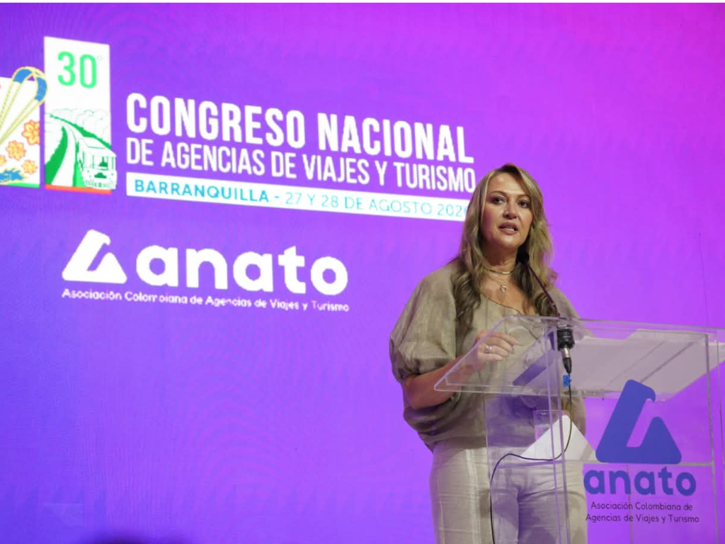 Foto: Anato. Paula Cortés Calle, presidenta de Anato, solicitó reducir el IVA a tiquetes del 19% al 5% para reactivar el turismo tras el reciente sismo.