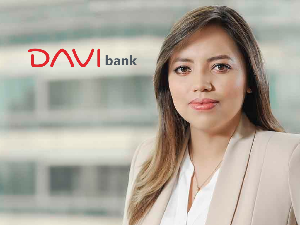 Foto: La tasa de desempleo bajó al 8% en junio de 2026. Jackeline Piraján, economista de DAVIbank, analiza la creación de 706.000 empleos e informalidad.