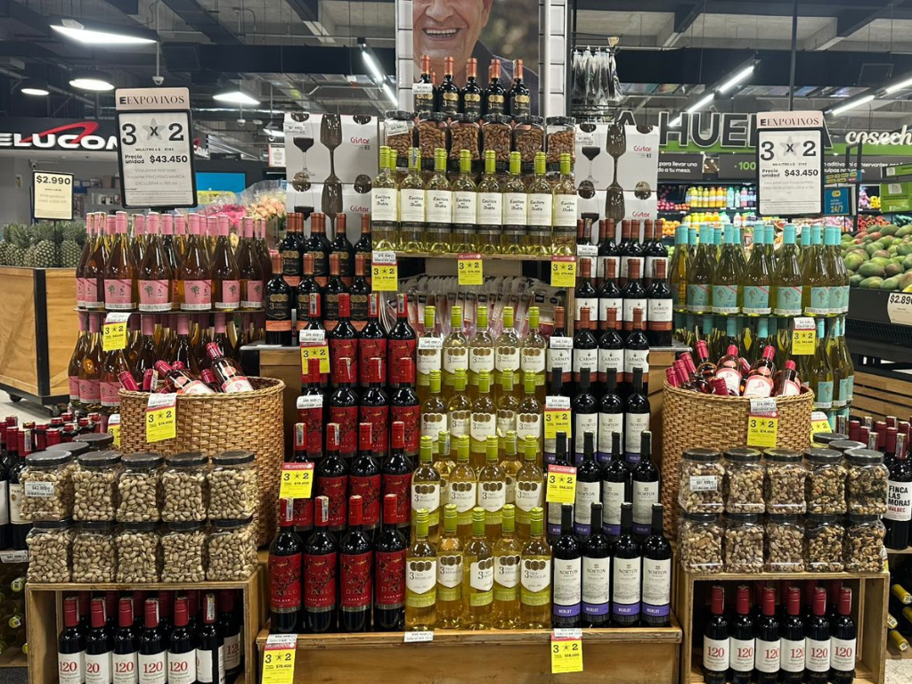 Foto: Éxito. Expovinos llega a su edición 21 del 27 de agosto al 15 de septiembre. Descubre ofertas de 3x2 en más de 500 referencias en Éxito y Carulla.