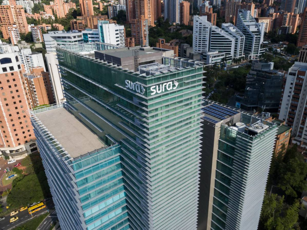 Foto: Grupo Sura. La acción ordinaria de Grupo SURA ingresó al FTSE Global Equity Index Series. La inclusión se hará efectiva el 21 de septiembre de 2026.