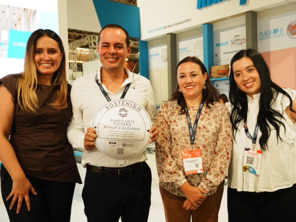Foto: Camacol. Once empresas del sector constructor recibieron el reconocimiento Pioneros SOSTENIDO en Expocamacol 2026. Conozca el impacto de esta alianza.
