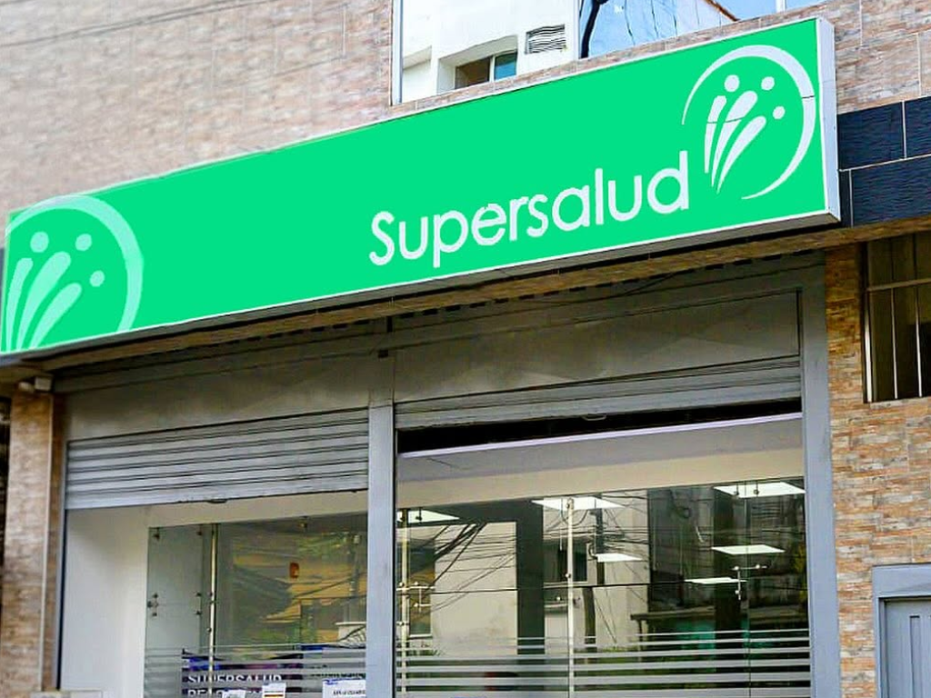 Foto: Supersalud. Sectores rechazan que la Supersalud publique ataques políticos en redes sociales durante la emergencia del sismo. Piden intervención.