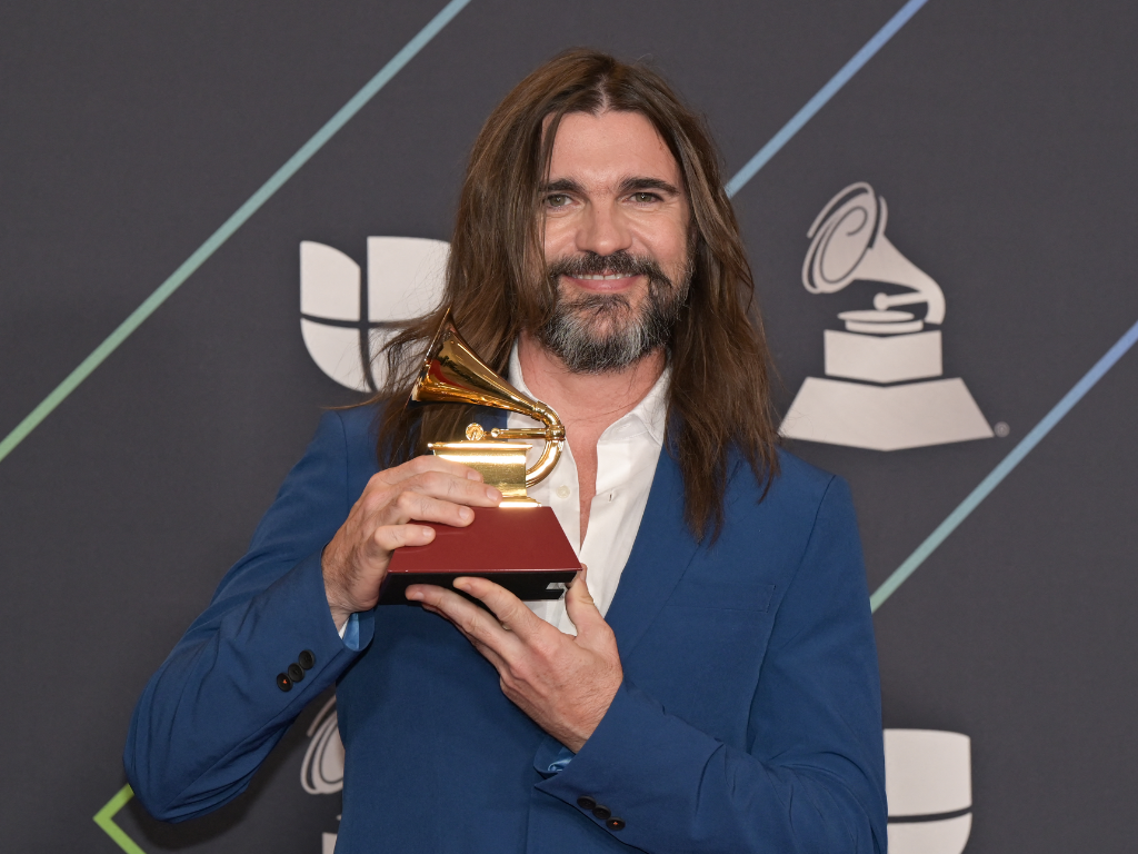 Foto: Cortesía. Juanes logró dos nominaciones al Latin Grammy 2026 por 'Humano' y 'JuanesTeban'. El artista paisa suma 51 nominaciones en la historia de la academia.