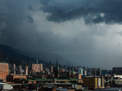 Foto: SIATA. La variabilidad climática en el Valle de Aburrá causó lluvias bajo El Niño. SIATA aclara por qué no cesa la sequía y pide planes duales a empresas.