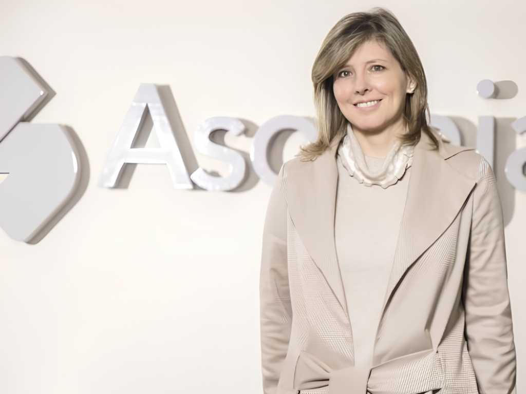 Foto: Asocajas. Asocajas propone que plataformas digitales aporten a cajas de compensación. La deuda de salud con el gremio llega a $3,5 billones, advierte Adriana Guillén.