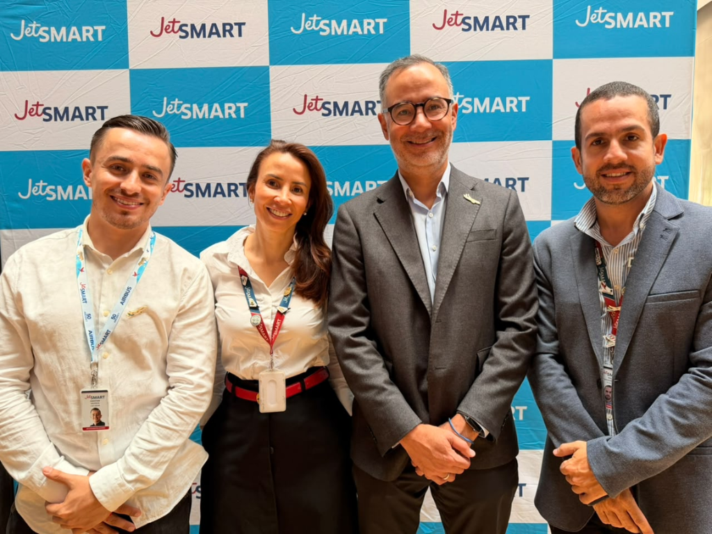 El nuevo vuelo Medellín Buenos Aires JetSMART operará desde el 12 de noviembre con 5 frecuencias y tarifas especiales.